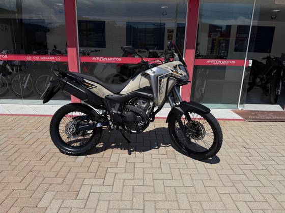 HONDA XRE 300 SAHARA ADVENTURE 
